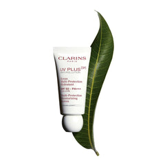 Clarins - UV PLUS [5P] Anti-Pollution SPF 50 Translucent